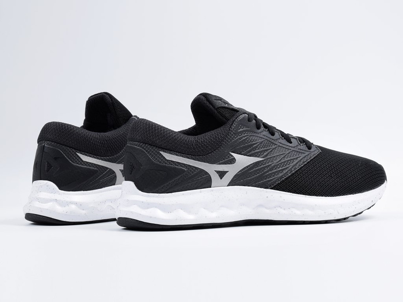Buty do biegania Mizuno Wave Polaris, black